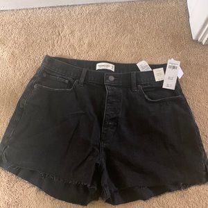 Abercrombie & Fitch High Rise mom shorts-black